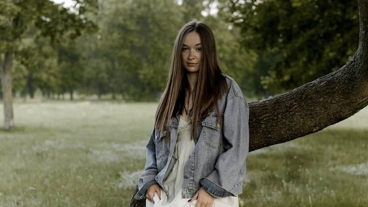 Record Nude ScarletMistic